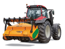 Трактор Valtra T235 с мульчером Serrat FX-5 T-2000